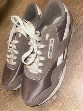 Reebok Gritty Chalk White Shoes 8.5